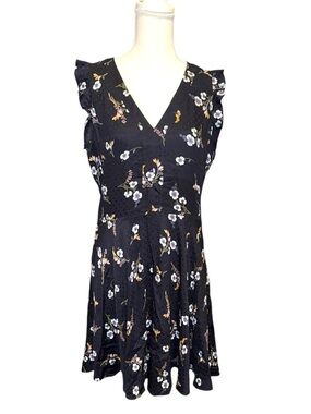 Rebecca Taylor Silk beautiful Navy Floral dress with flutter sleeves! Size 10